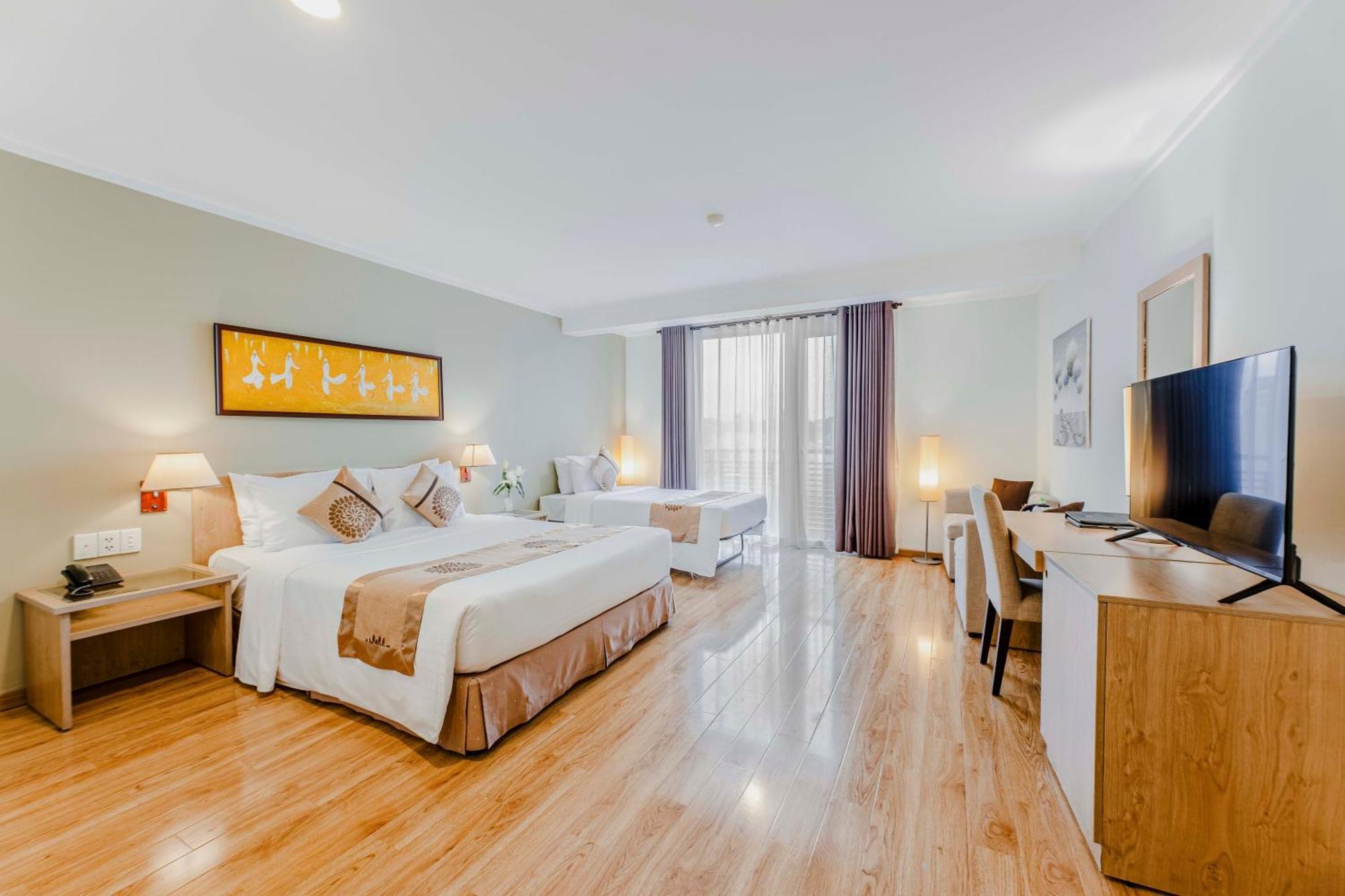 Vien Dong Hotel - Near Bui Vien Walking Street Ho Chi Minh City Exterior photo